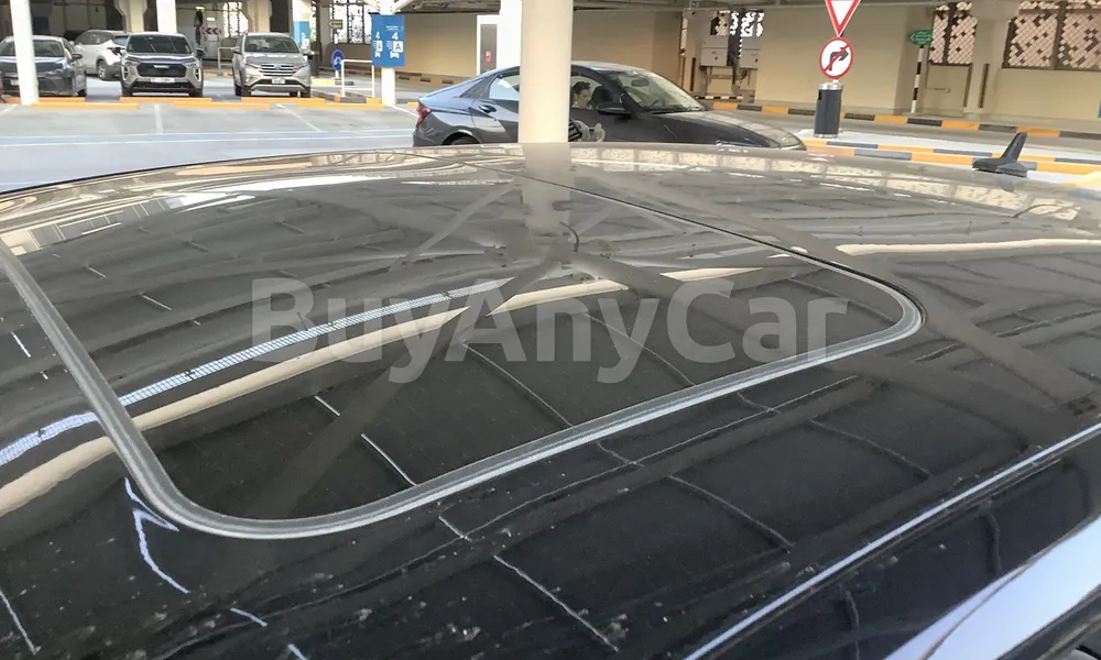 Vehicle photo 5