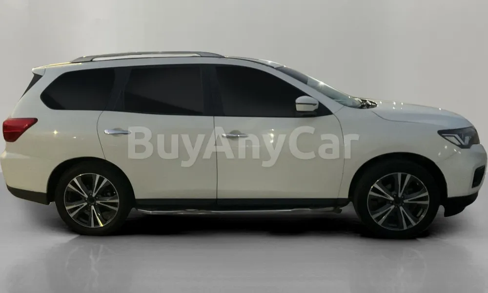 Vehicle photo 3