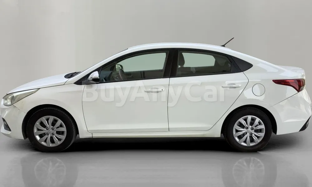 Vehicle photo 4