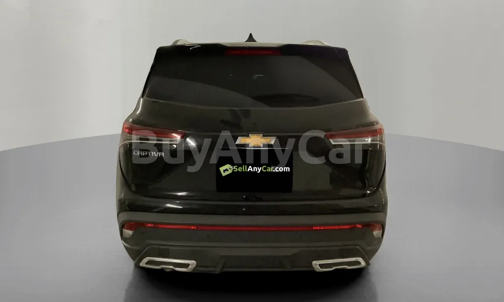 Vehicle photo 2