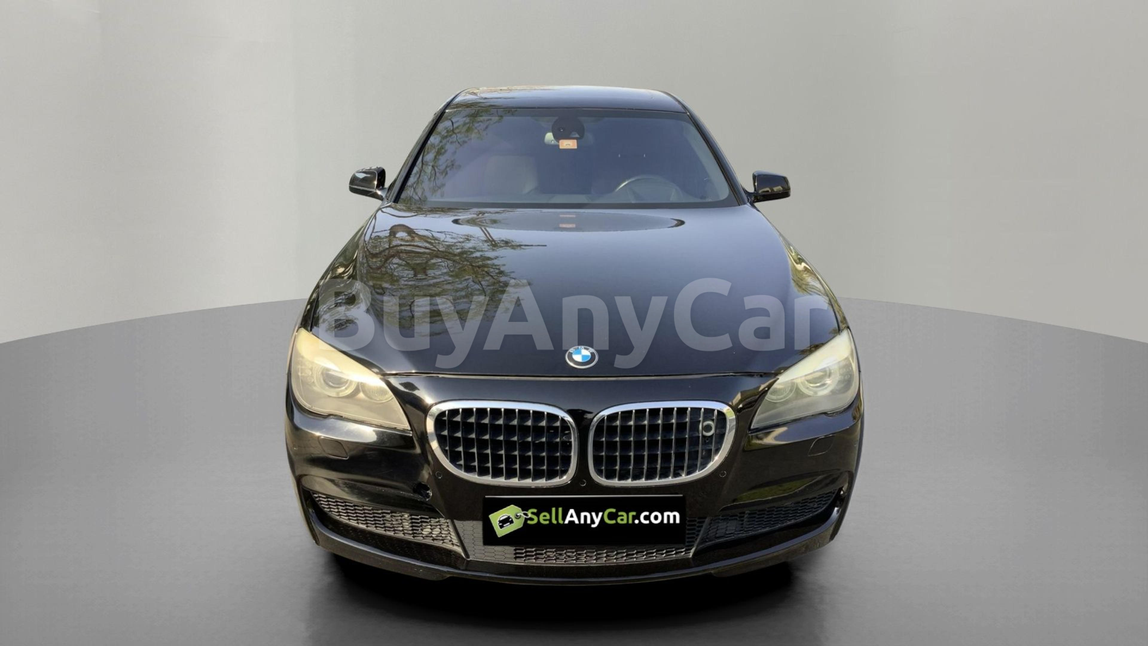 BMW 7-Series 2011