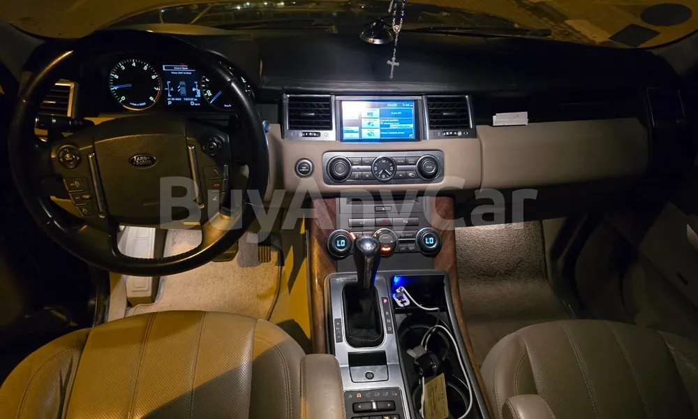 Vehicle photo 8