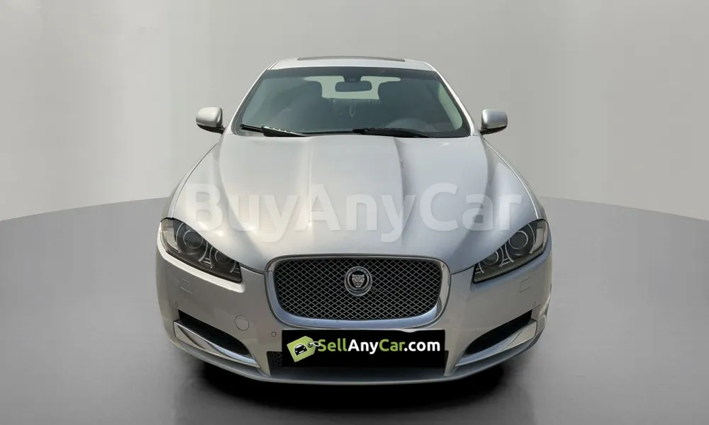 Vehicle photo 1
