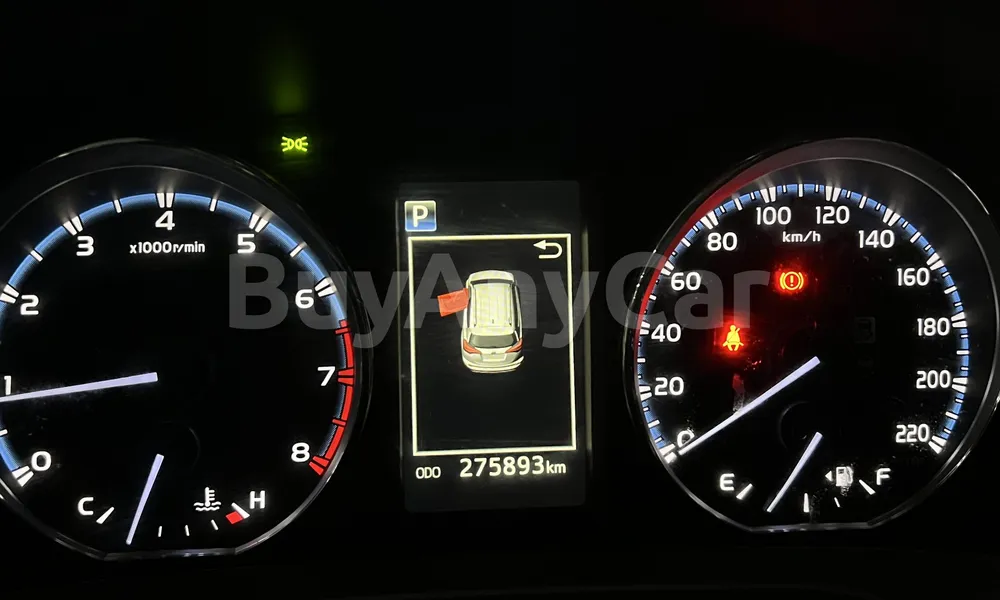 Vehicle photo 6
