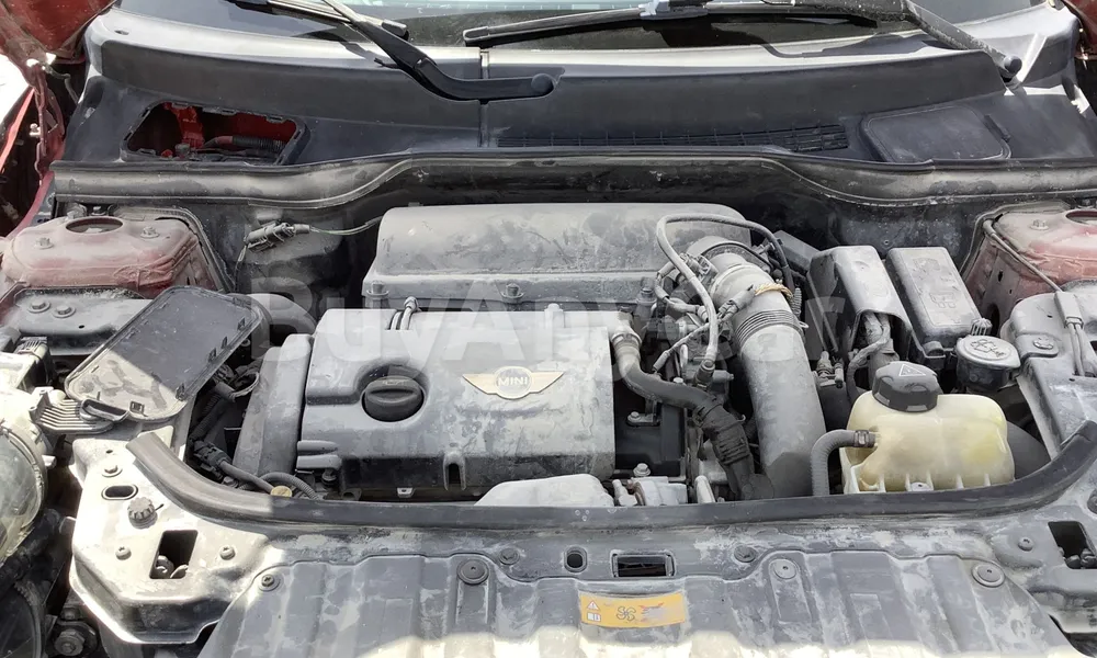 Vehicle photo 6