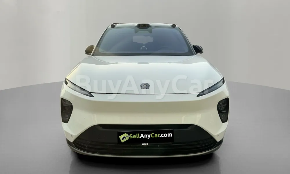 Vehicle photo 1