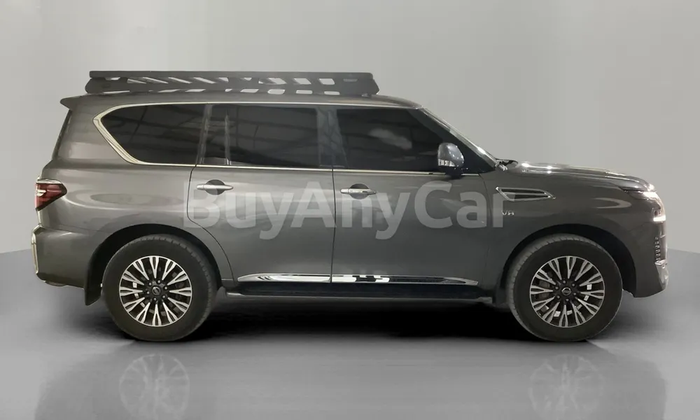 Vehicle photo 3