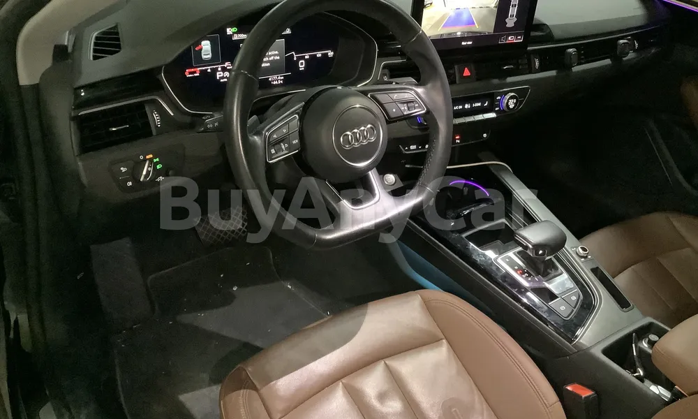 Vehicle photo 8
