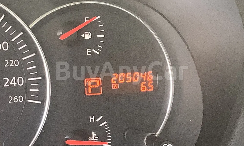 Vehicle photo 8