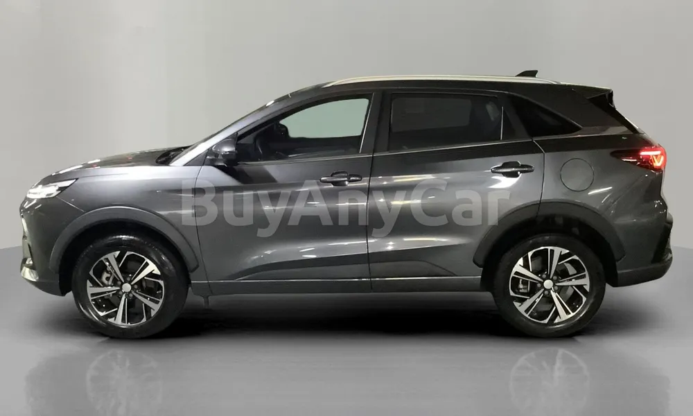 Vehicle photo 4