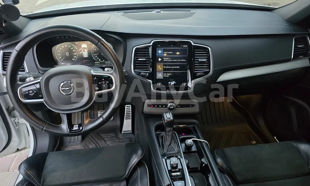 Vehicle photo 8