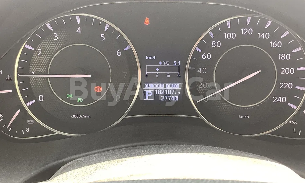 Vehicle photo 8