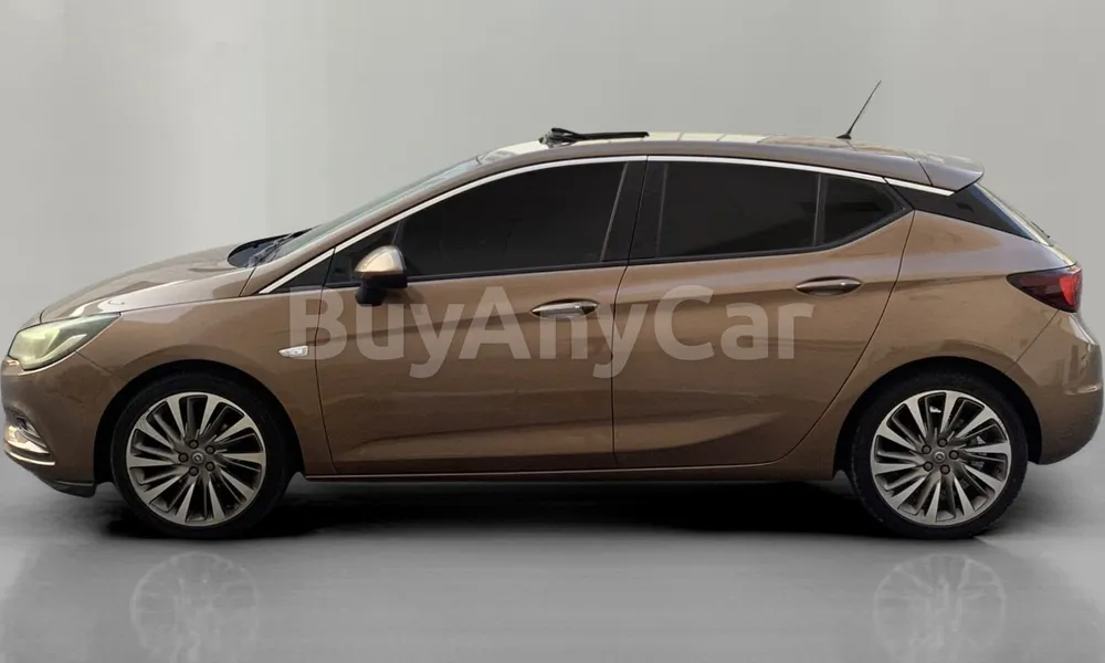 Vehicle photo 3