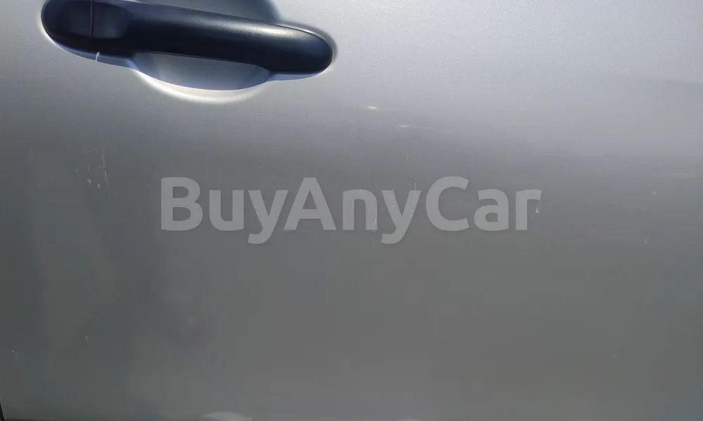 Vehicle photo 6