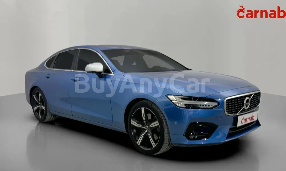 Vehicle photo 17