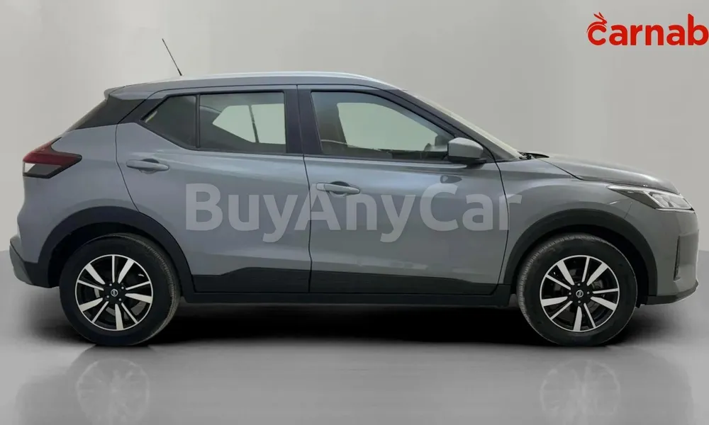 Vehicle photo 3