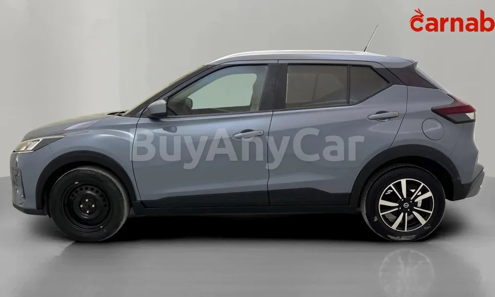 Vehicle photo 4