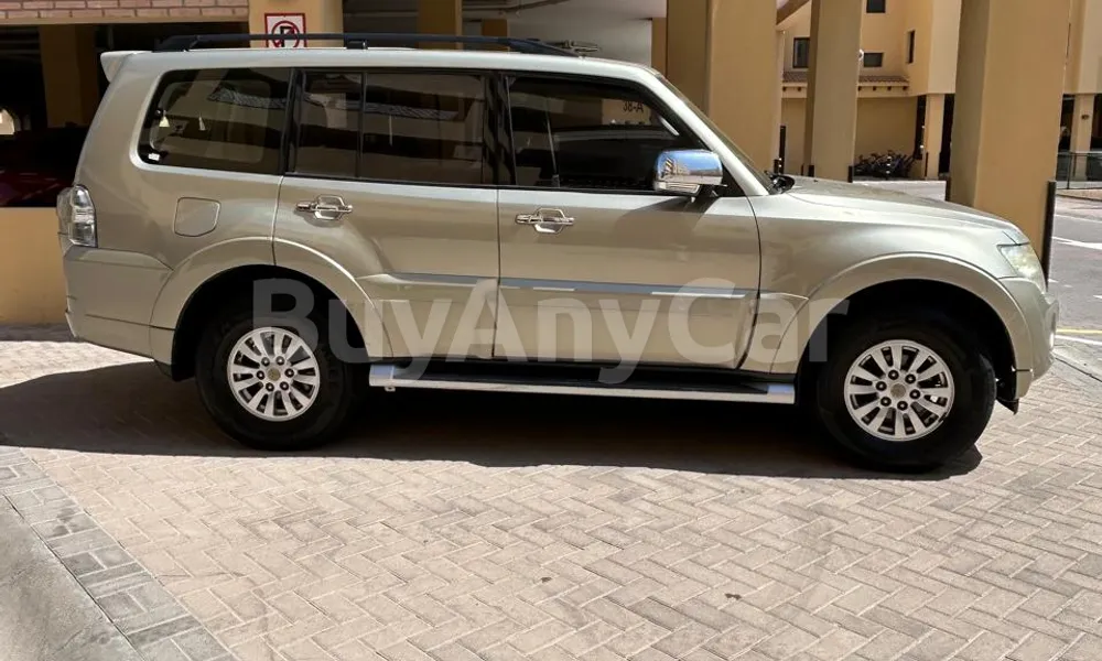 Vehicle photo 3