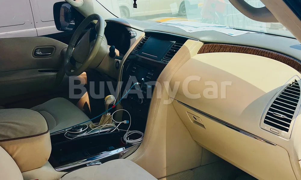 Vehicle photo 3