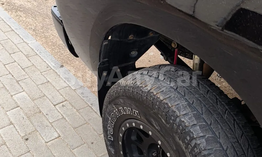 Vehicle photo 3