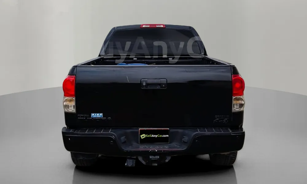 Vehicle photo 2