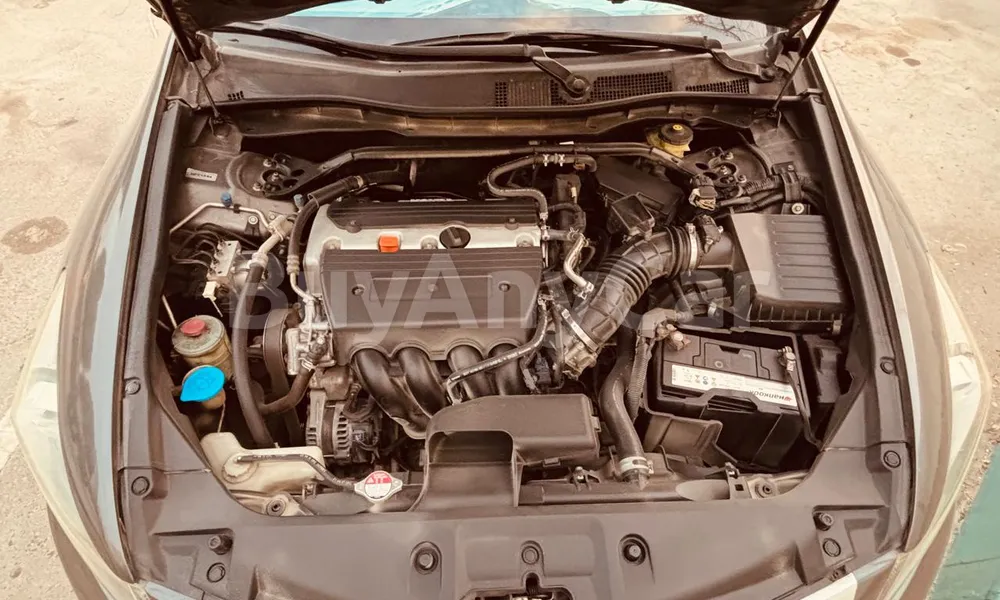 Vehicle photo 4
