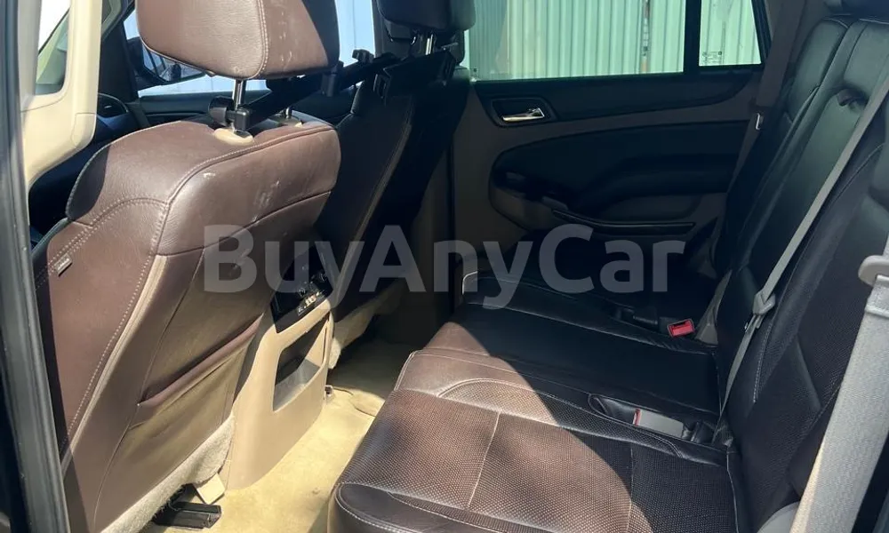 Vehicle photo 3