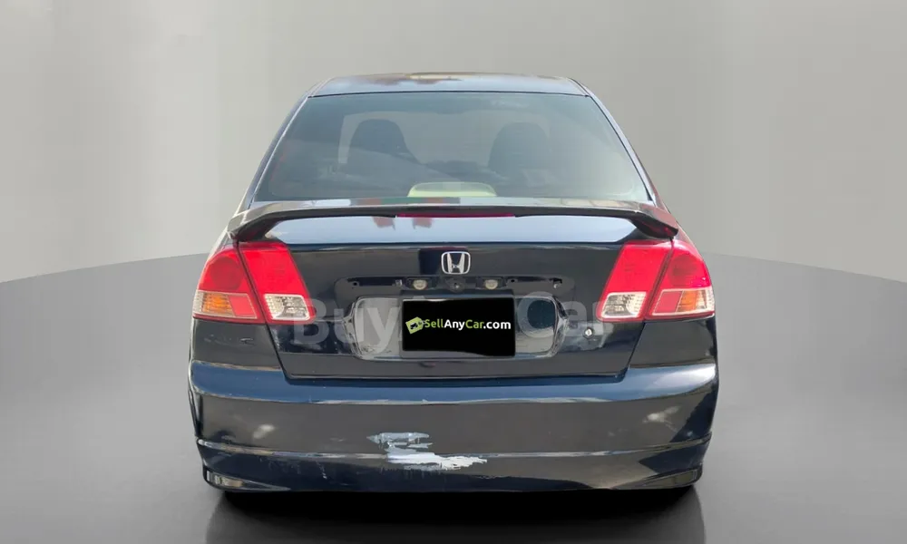 Vehicle photo 2