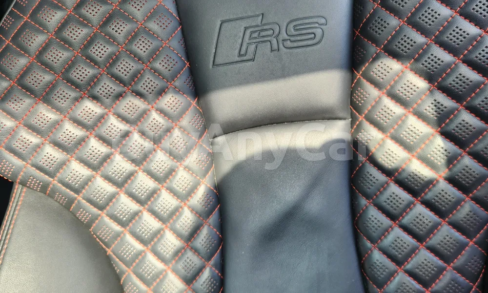 Vehicle photo 5