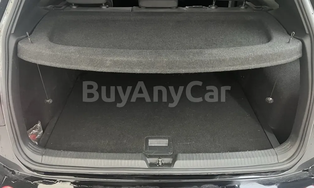 Vehicle photo 14
