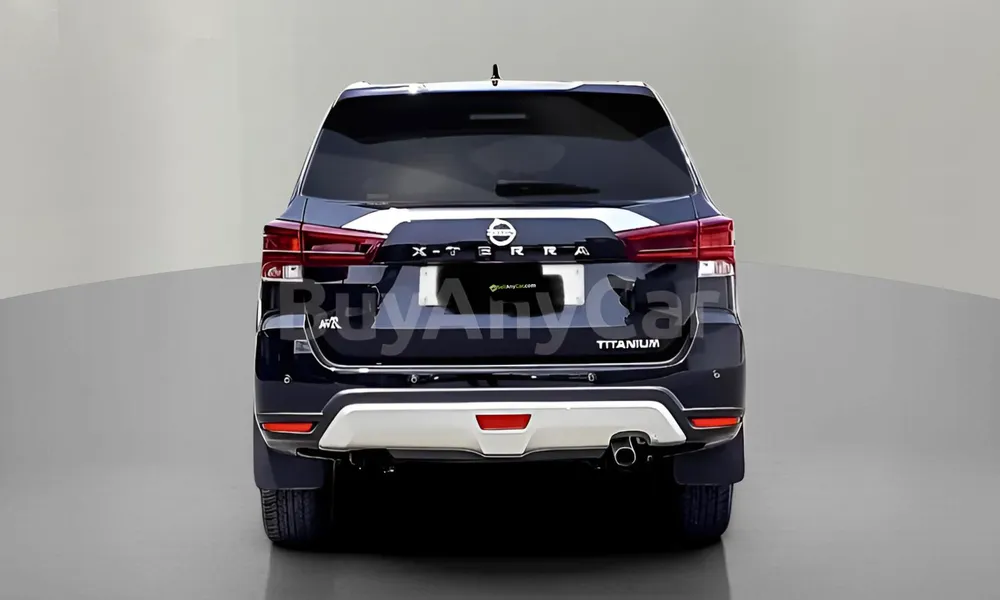 Vehicle photo 2