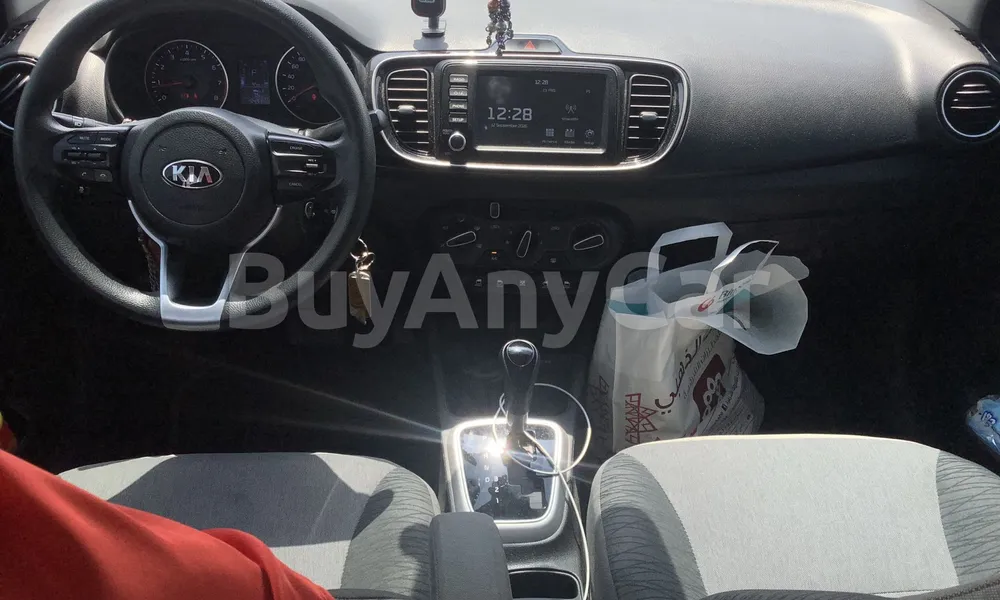 Vehicle photo 8