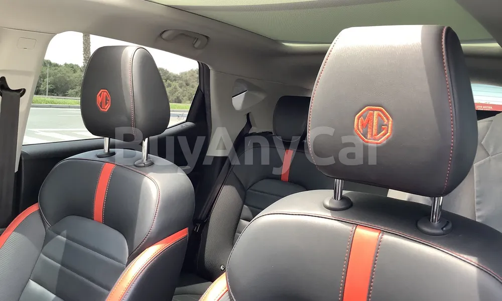 Vehicle photo 8