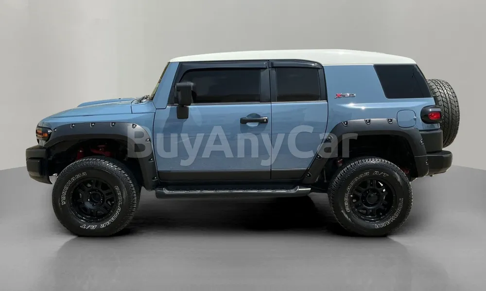 Vehicle photo 3