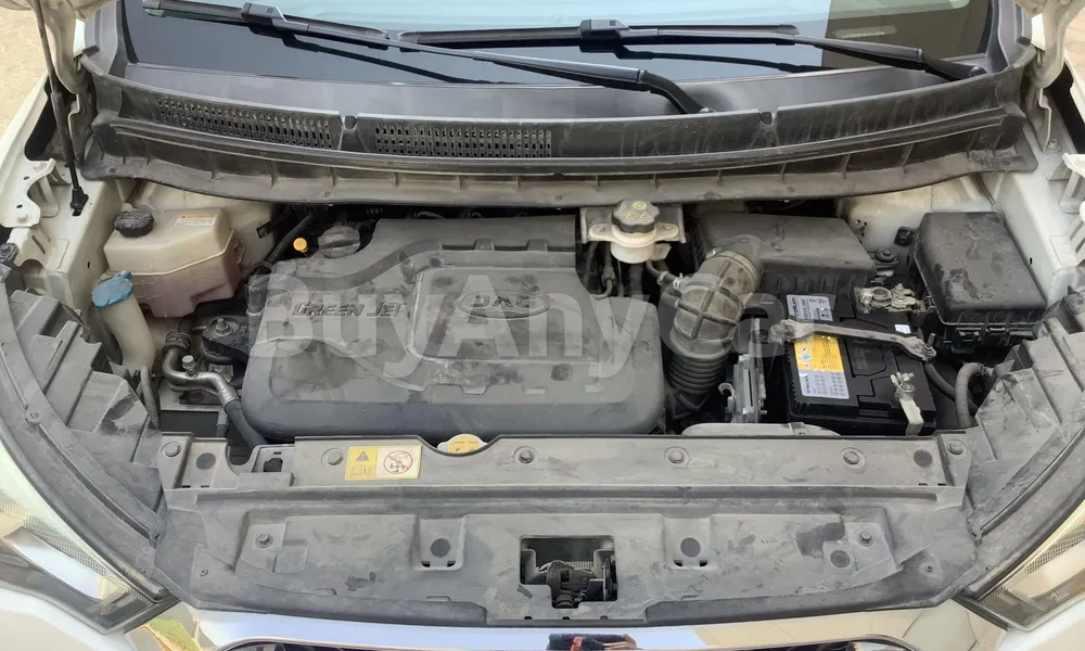 Vehicle photo 6