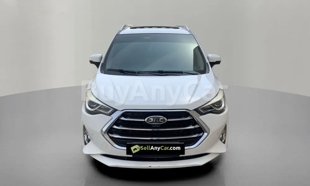 Vehicle photo 1