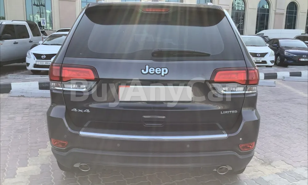 Vehicle photo 2