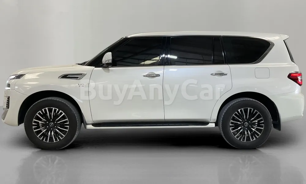 Vehicle photo 4