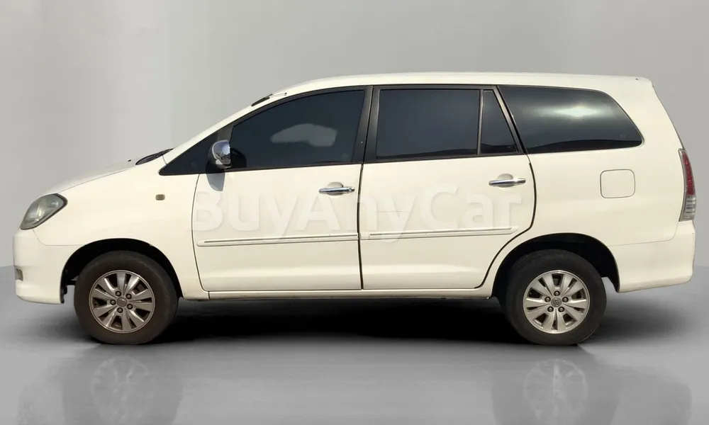 Vehicle photo 4