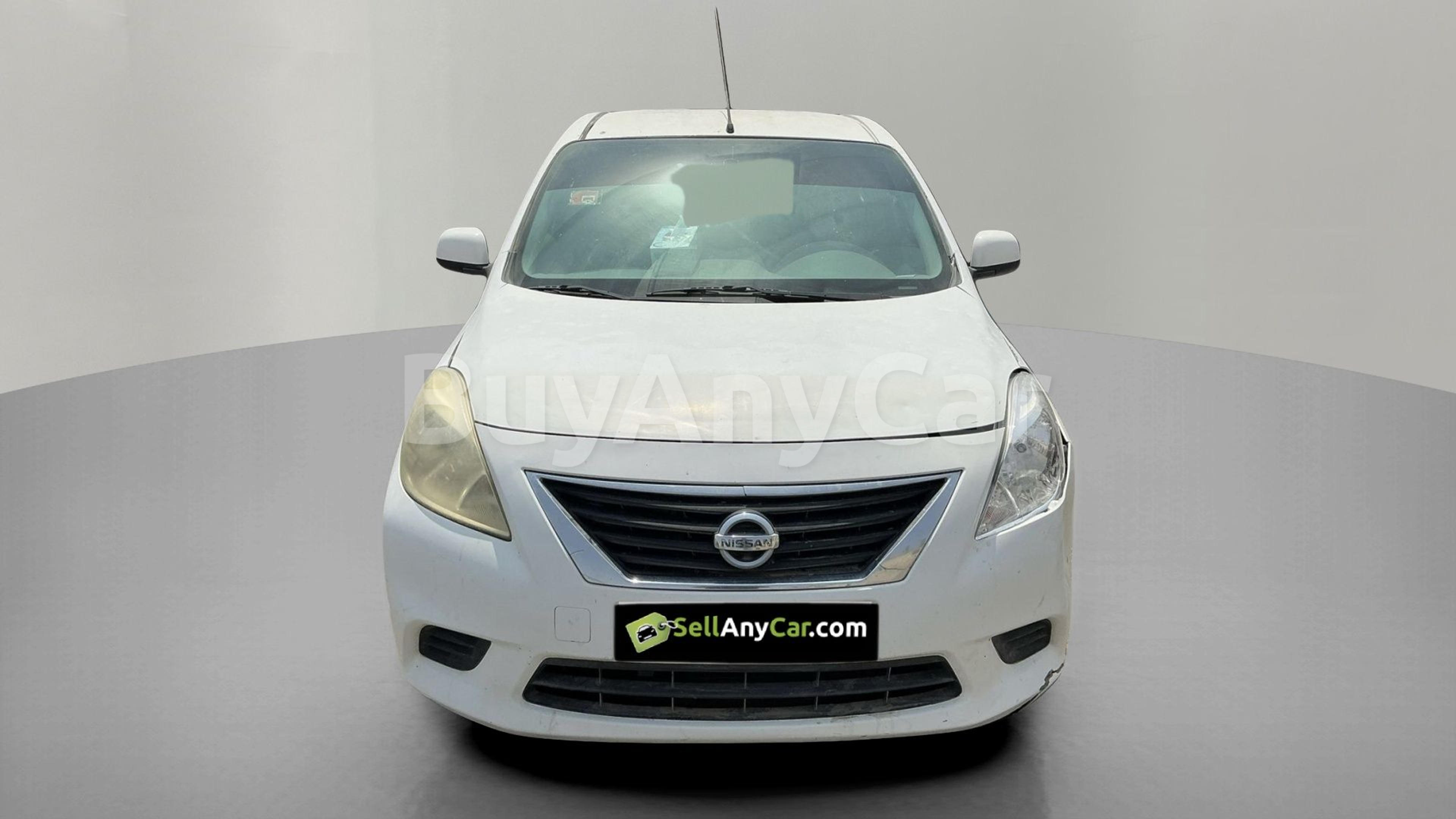 Nissan Sunny 2013