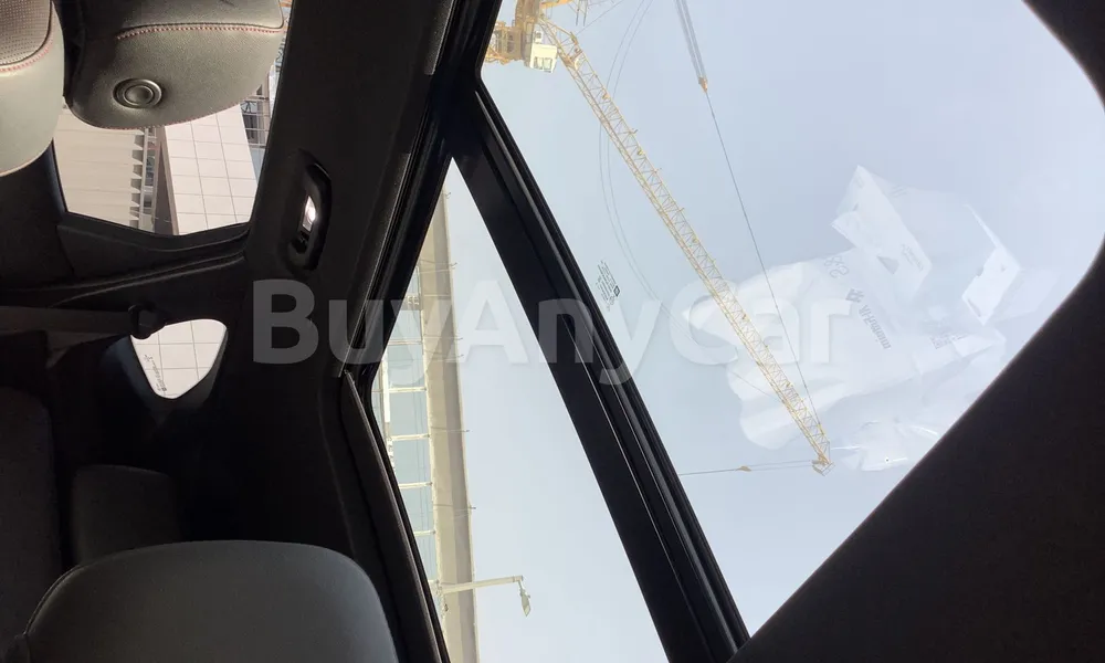 Vehicle photo 8