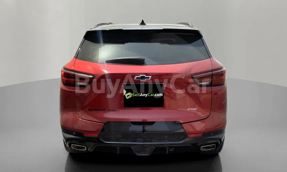 Vehicle photo 2
