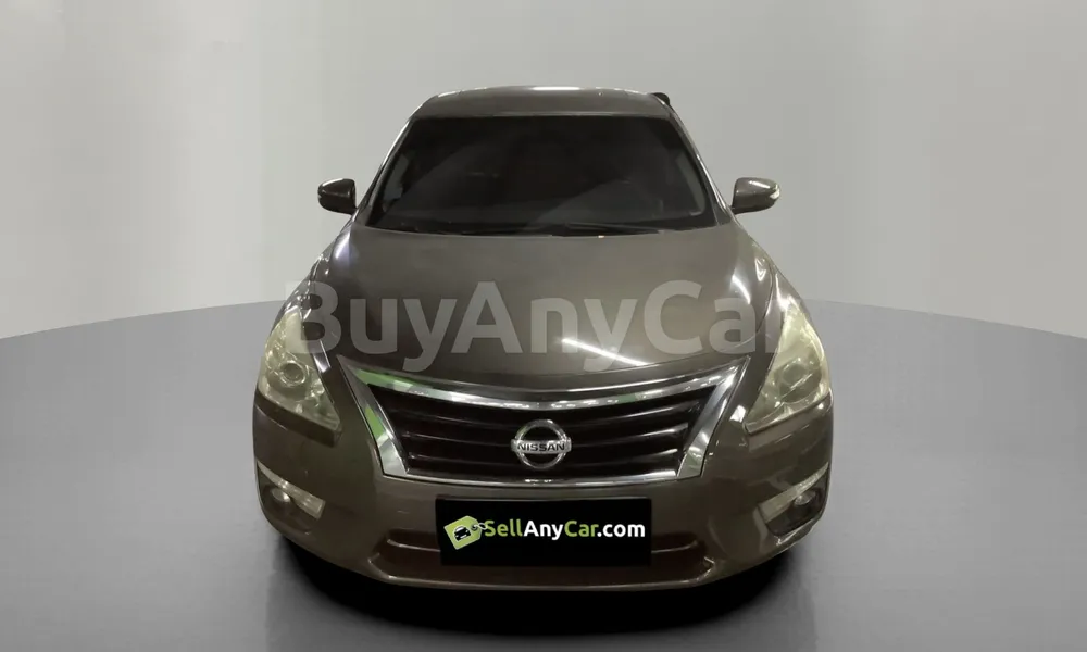 Vehicle photo 1
