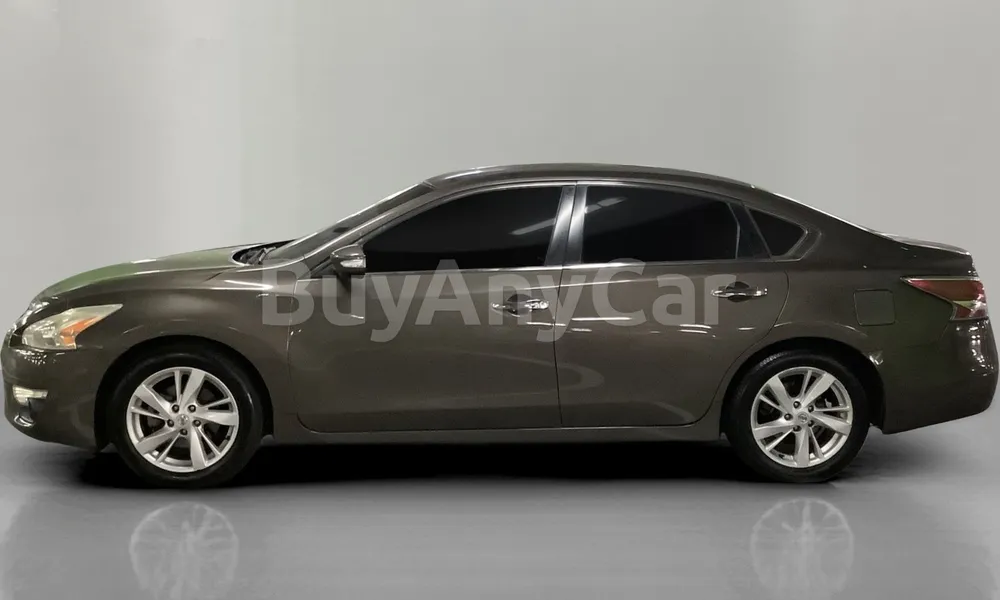 Vehicle photo 4