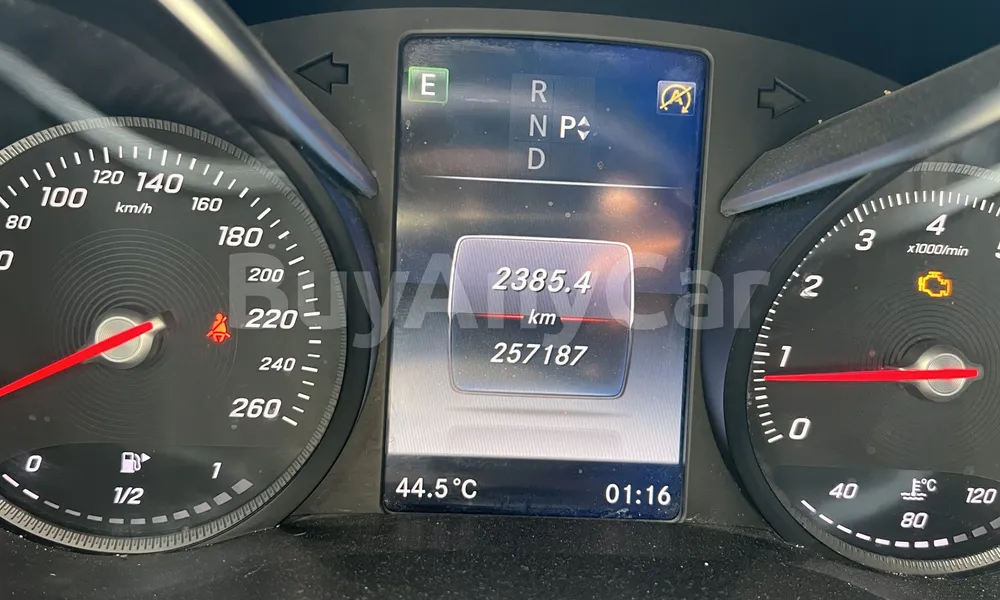 Vehicle photo 8