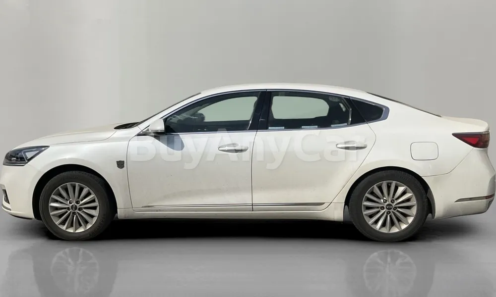 Vehicle photo 4