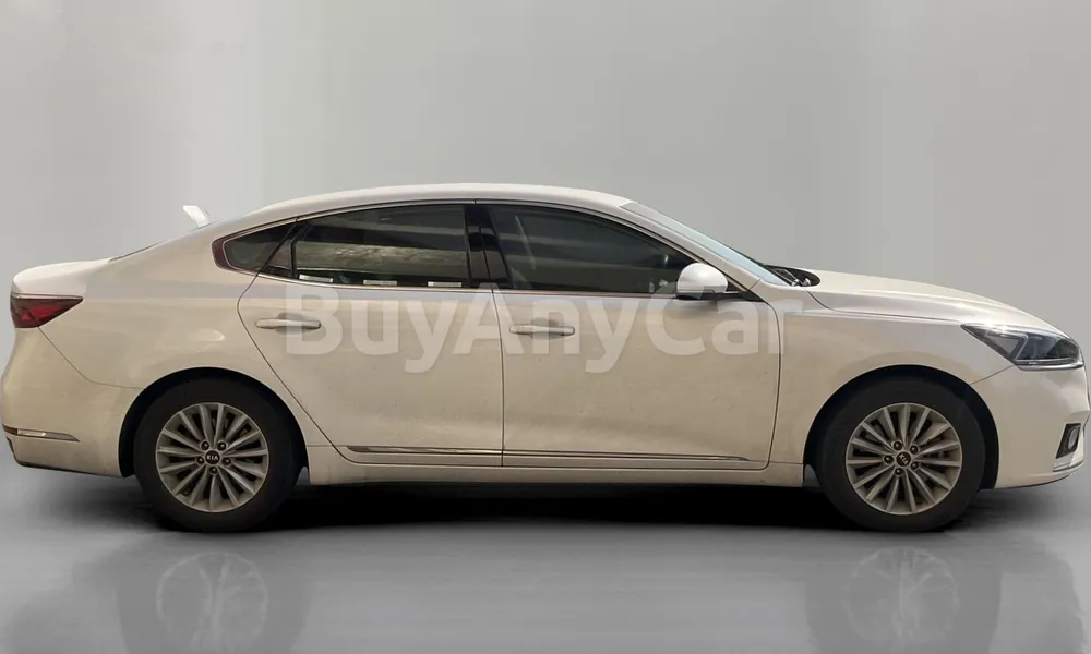 Vehicle photo 3