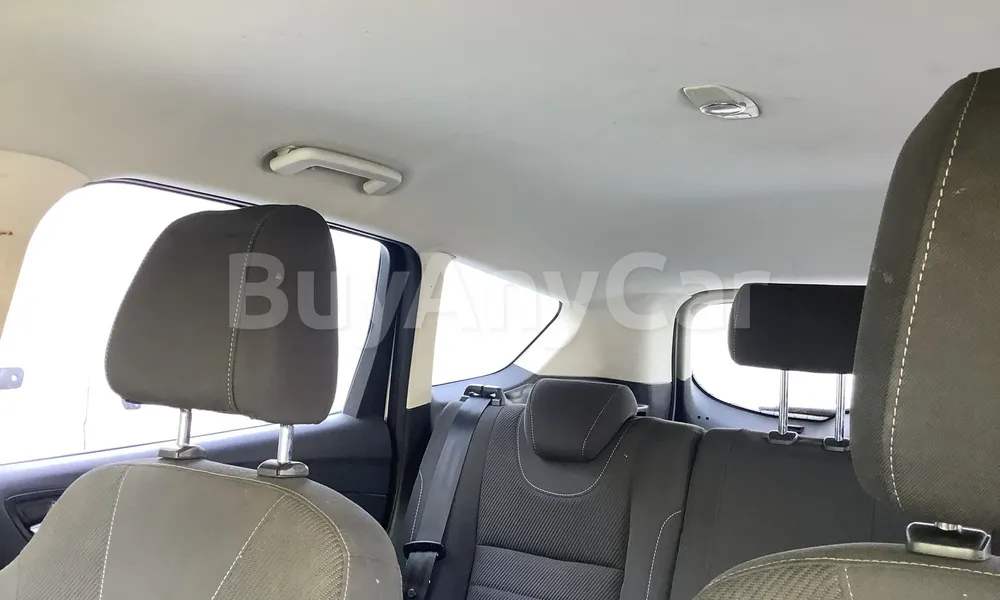 Vehicle photo 9