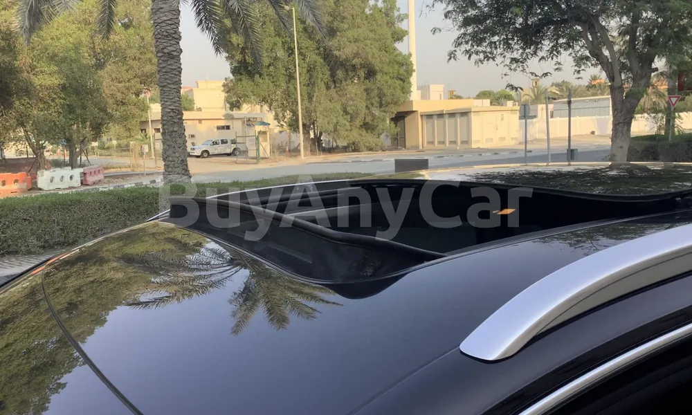 Vehicle photo 5