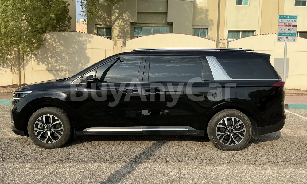 Vehicle photo 4